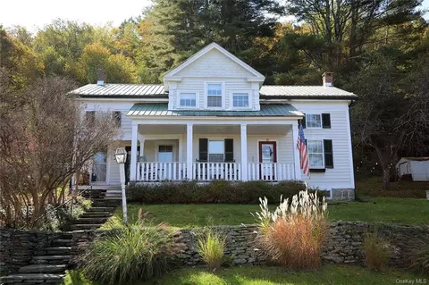 208 County Road 114, Cochecton, NY 12726