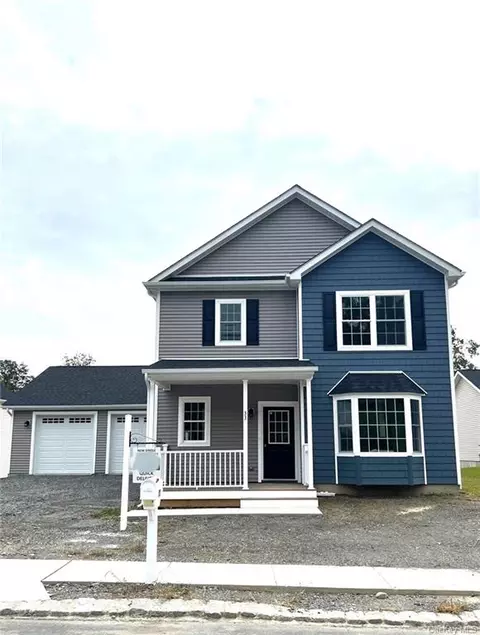 33 Emerson Ter, Lloyd, NY 12528