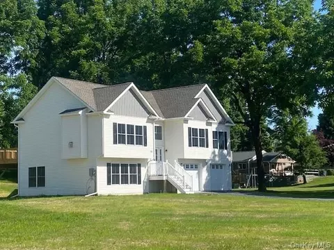 215 Goodwill Road Ws, Montgomery, NY 12549