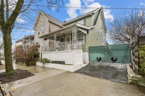 2721 Kingsland Ave, Bronx, NY 10469