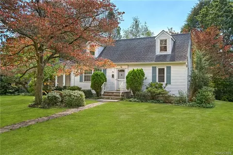 36 Hunter Rd, Greenburgh, NY 10603