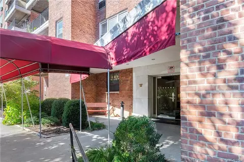 245 Rumsey Rd #5B, Yonkers, NY 10701