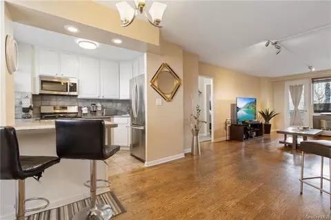 5800 Arlington Ave #1L, Bronx, NY 10471