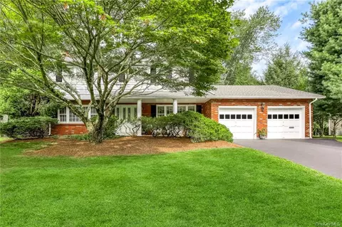 13 Sterling Forest Ln, Ramapo, NY 10901