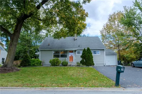 346 County Center Rd, Greenburgh, NY 10603