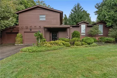 6 Lark Ave, Greenburgh, NY 10607