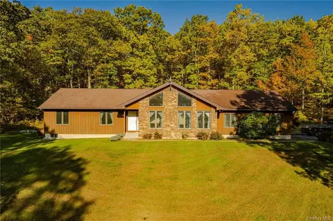 490 Shawanga Lodge Rd, Mamakating, NY 12721