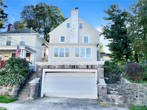 10 Greenvale Ave, Yonkers, NY 10703