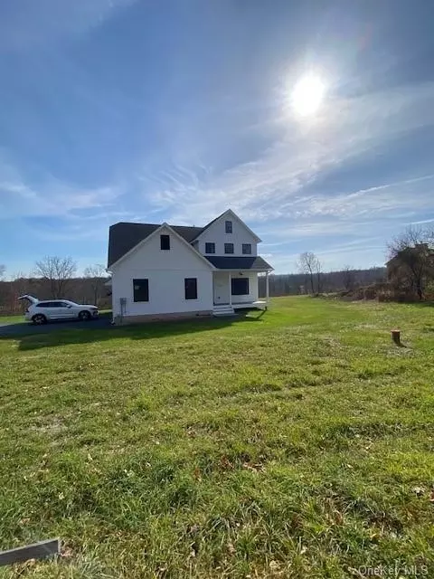 120 Pine Grove Rd, Mount Hope, NY 10940