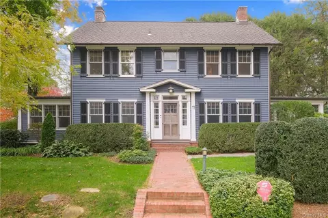 11 Sage Ter, Scarsdale, NY 10583