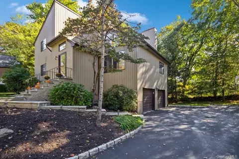 85 Mitchell Rd, Somers, NY 10589