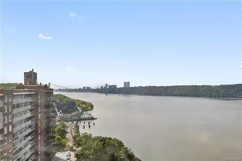 2621 Palisade Ave #12A, Bronx, NY 10463
