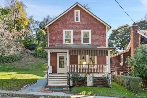 6 N Malcolm St, Ossining, NY 10562