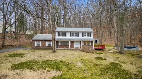 799 Union Valley Rd, Carmel, NY 10512