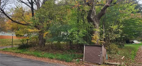 Lincoln Place, Liberty, NY 12754