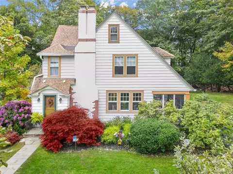 87 S Randolph Ave, Poughkeepsie, NY 12601