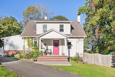 459 Storms Rd, Clarkstown, NY 10989