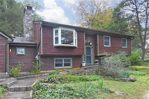 36 Laurelton Rd, New Castle, NY 10549