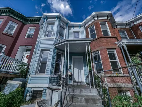 60 Carson Ave, Newburgh, NY 12550