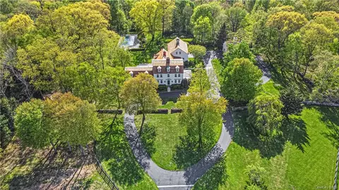 11 Ashfields Ln, North Castle, NY 10504