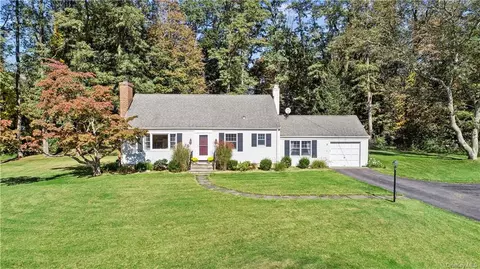 10 Hillandale Dr, North Castle, NY 10504
