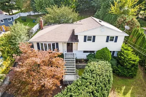 5 Rumbrook Rd, Greenburgh, NY 10523