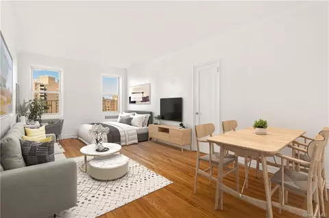 63-109 Saunders St #D11, New York, NY 11374