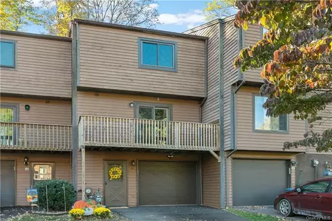 4 Adrian Ct #E, Cortlandt, NY 10567