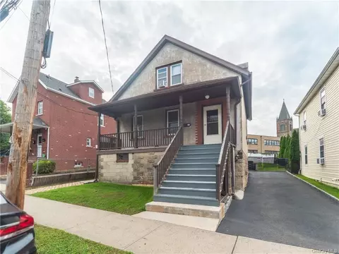 416 W William St, Rye, NY 10573