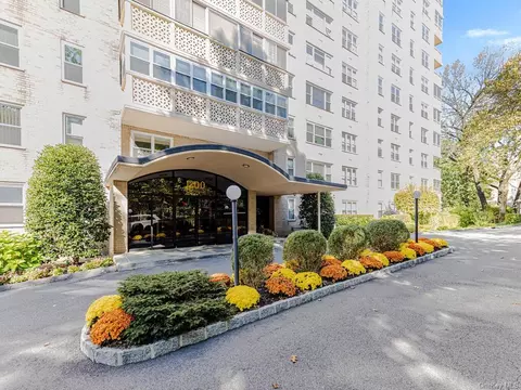1200 Midland Ave #5C, Yonkers, NY 10708
