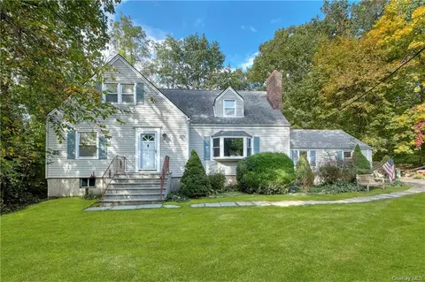 32 Willetts Rd, Harrison, NY 10528