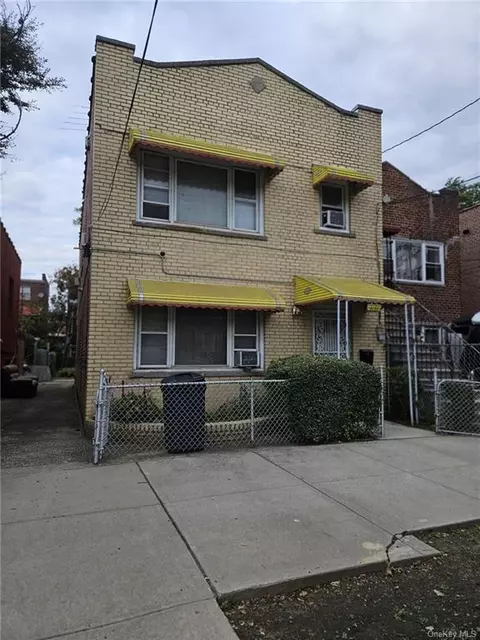 1111 E 213th St, Bronx, NY 10469