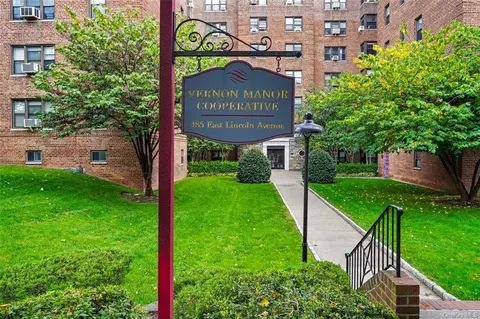 485 E Lincoln Ave #412, Mount Vernon, NY 10552