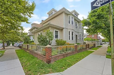 1705 Hone Ave, Bronx, NY 10461