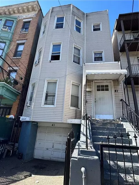 41 Victor St, Yonkers, NY 10701