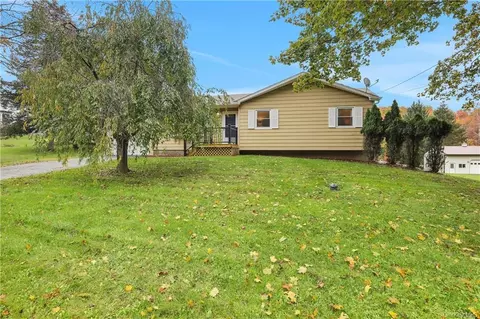 408 Frozen Ridge Rd, Newburgh, NY 12550