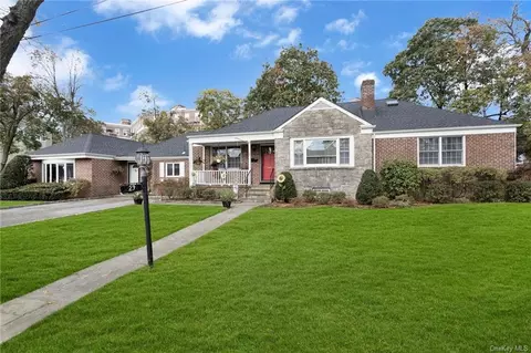 29 Kenyon Pl, Mount Vernon, NY 10552
