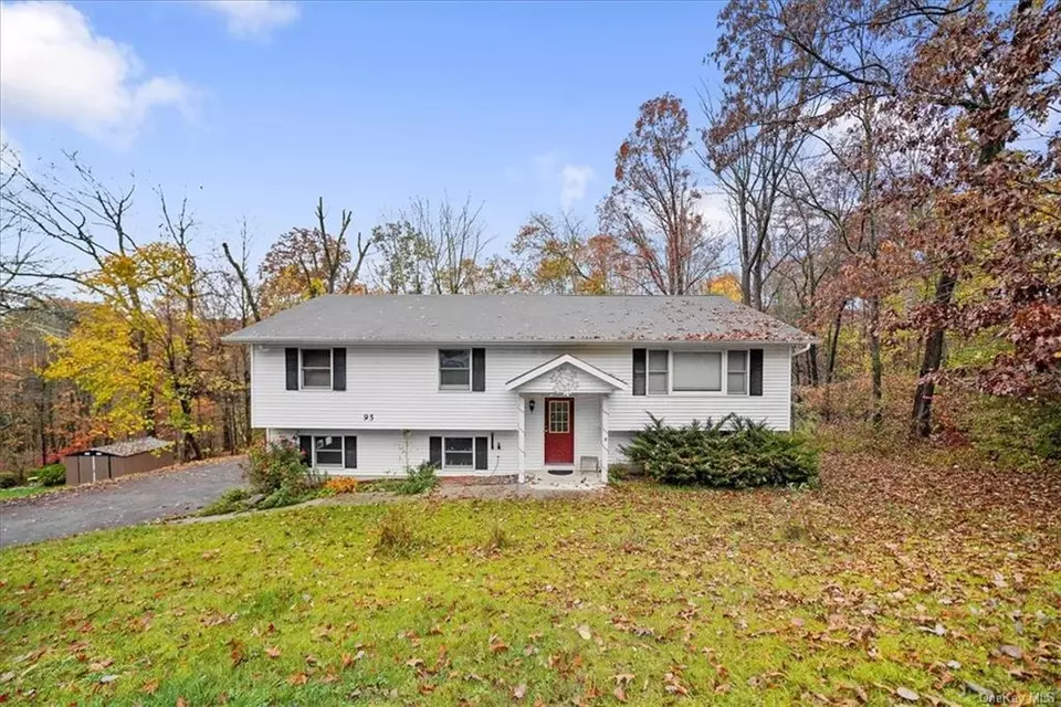 95 Alexander Rd, Monroe, NY 10950 28 Photos Movoto