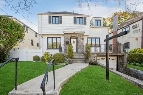 154 Parkway S, Mount Vernon, NY 10552