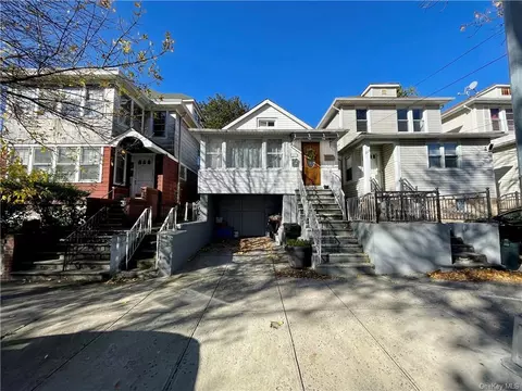 1527 Gillespie Ave, Bronx, NY 10461