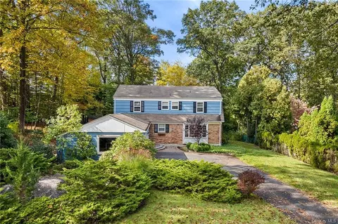 11 Sunderland Pl, Ramapo, NY 10901