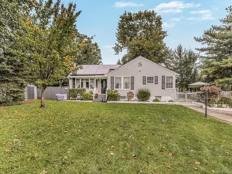 3560 Mohegan Ave, Yorktown, NY 10547