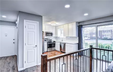 14 Somerset Dr #26B, Ramapo, NY 10901
