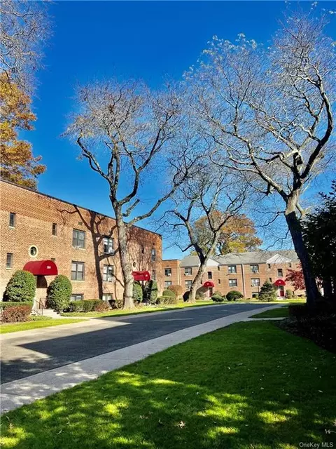 306 Richbell Rd #C4, Mamaroneck, NY 10543