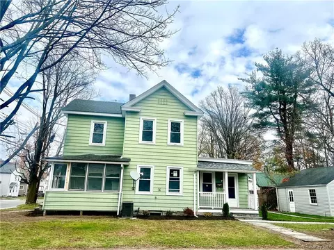 13 Culvert St, Port Jervis, NY 12771