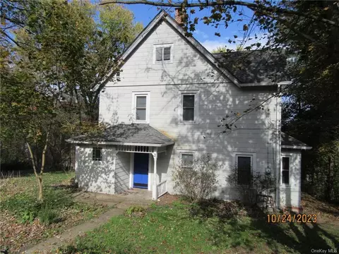 2 2nd Ave, Minisink, NY 10998