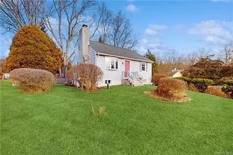 59 Arthursburg Rd, La Grange, NY 12540