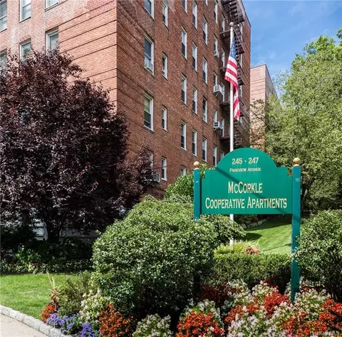 245 Parkview Ave #2G, Yonkers, NY 10708