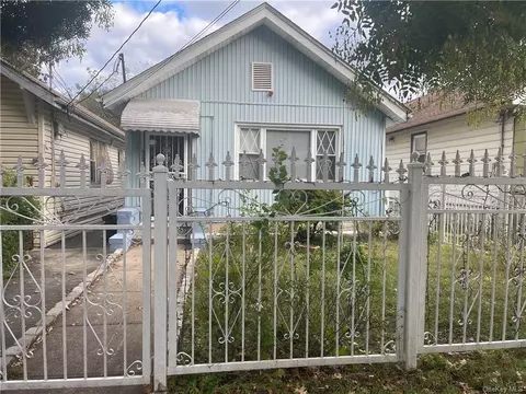 4228 Barnes Ave, New York, NY 10466