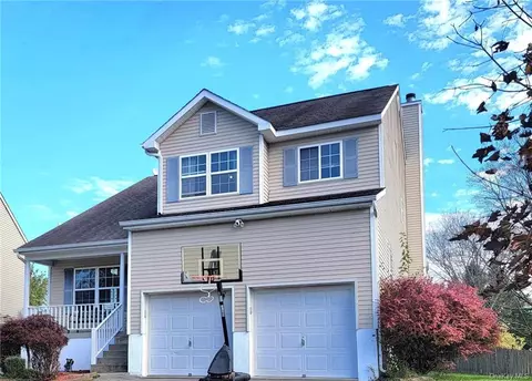 44 Alexander Dr, Washingtonville, NY 10992